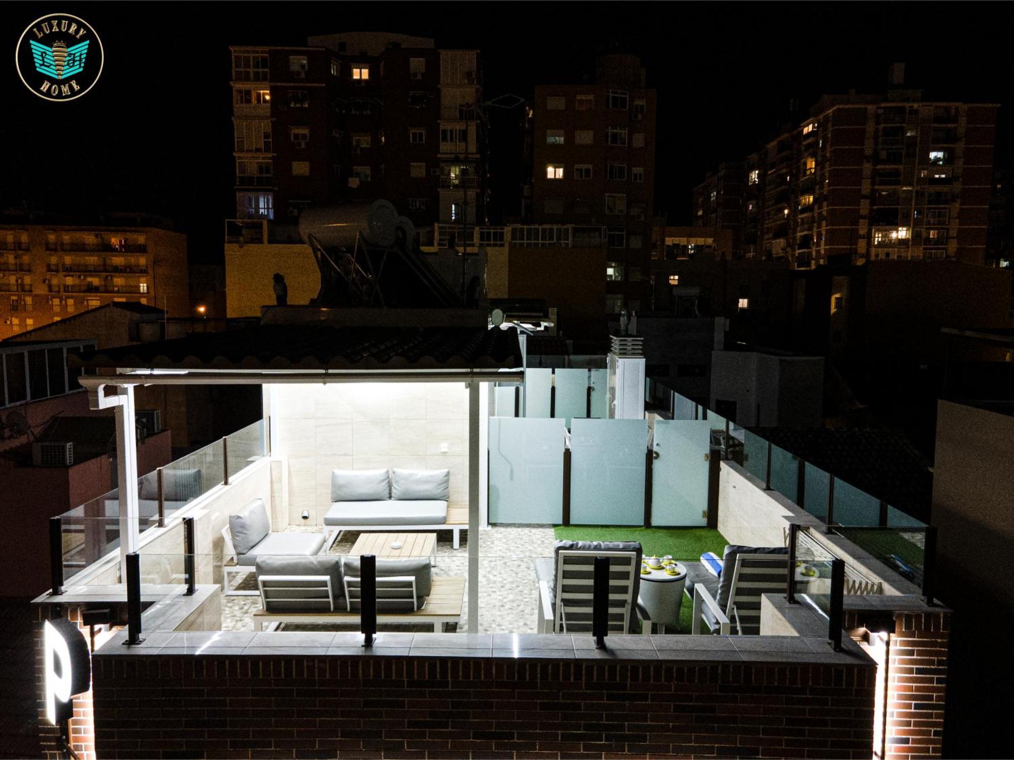 Luxury Home Poseidon มาลากา ภายนอก รูปภาพ